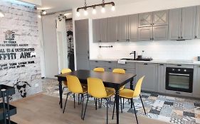 Balatonbereny Lake Side Design Apartman